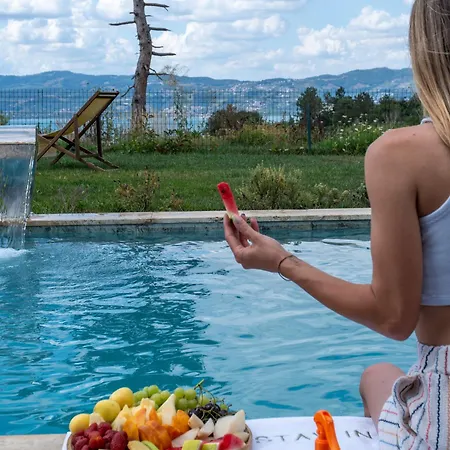 In לינה וארוחת בוקר ספנג'ה