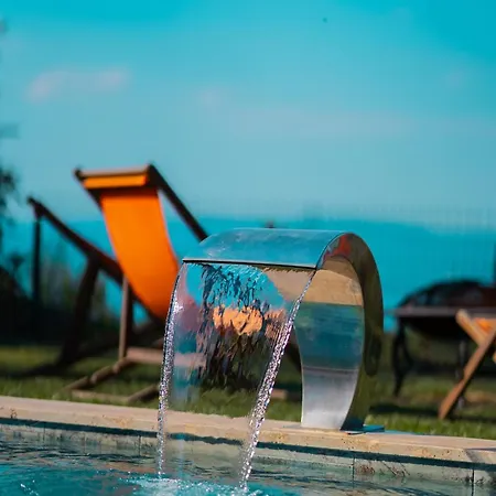 לינה וארוחת בוקר In ספנג'ה